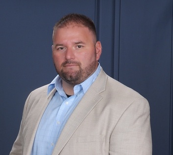 Justin Rechichar Headshot